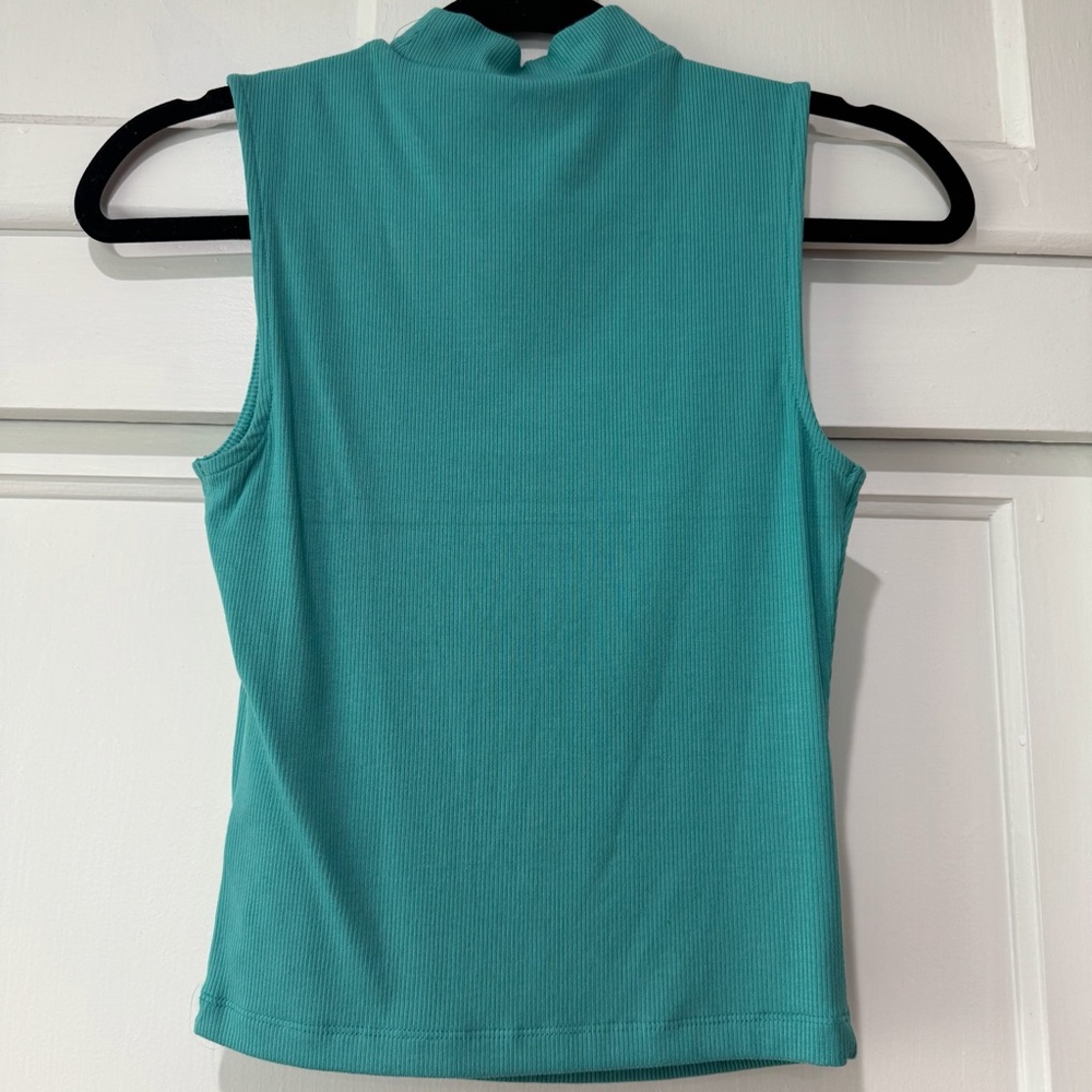 NWOT Express Ribbed Mock Neck Top Lagoon - Picture 2 of 5